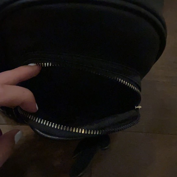 A small backpack - Picture 4 of 4